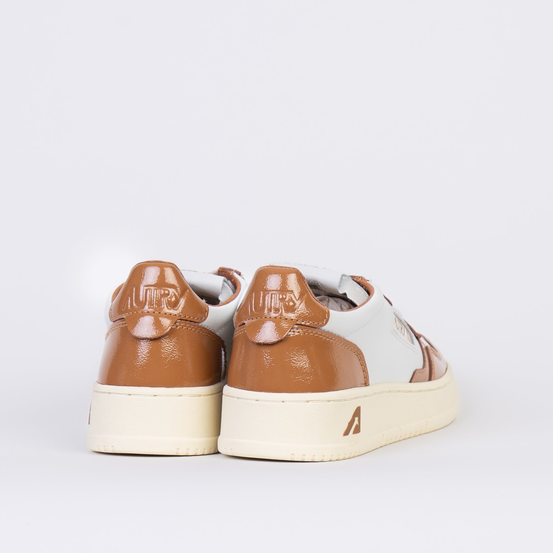 スニーカー AUTRY Woman Sneakers Brown AULW RT02 AUTRY SNEAKERS AULW-RT 02 – Flanella Shop