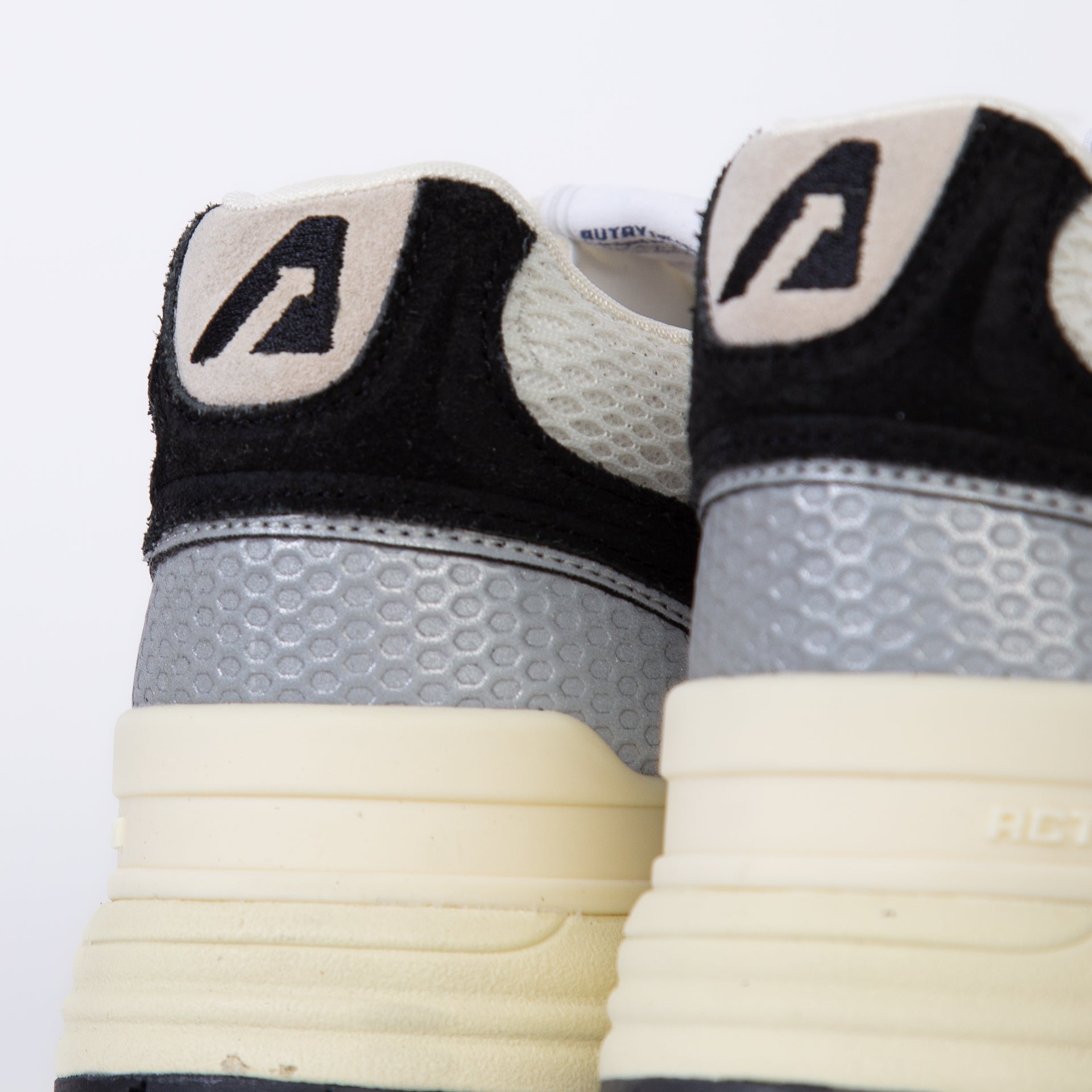 AUTRY SNEAKERS HYLM-UM 07 – Flanella Shop