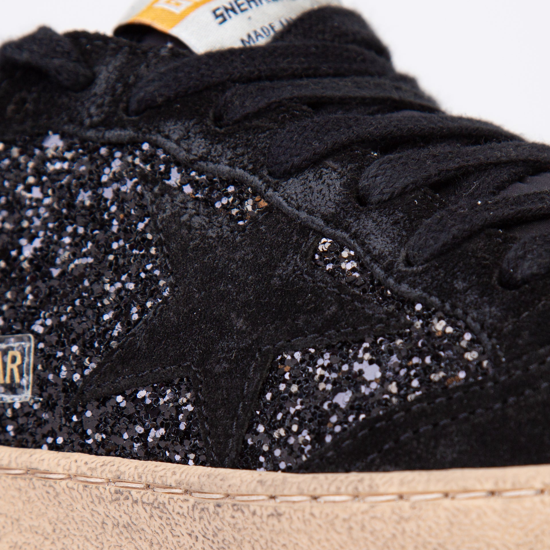 GOLDEN GOOSE SNEAKERS GWF00117.F003989 90100 – Flanella Shop