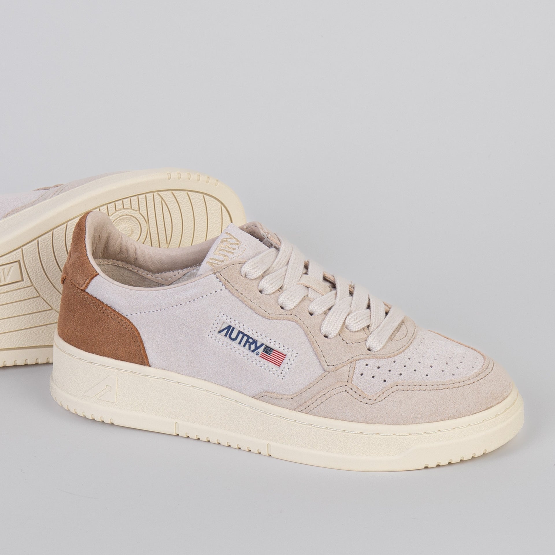 AUTRY SNEAKERS MEDALIST AULW-TS 01 – Flanella Shop